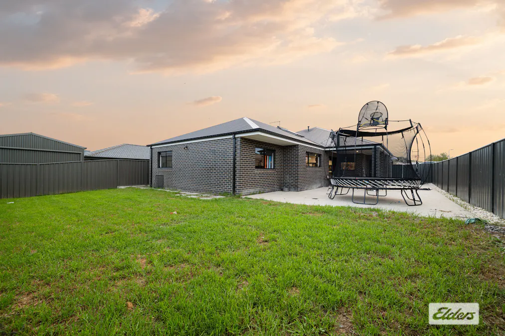 20 Hampshire Boulevard, Leneva, VIC, 3691 - Image 16