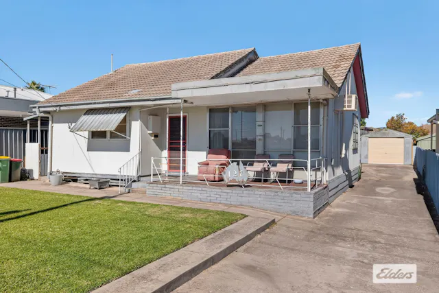 127 Brockley Street — photo from Elders Real Estate Albury/Wodonga