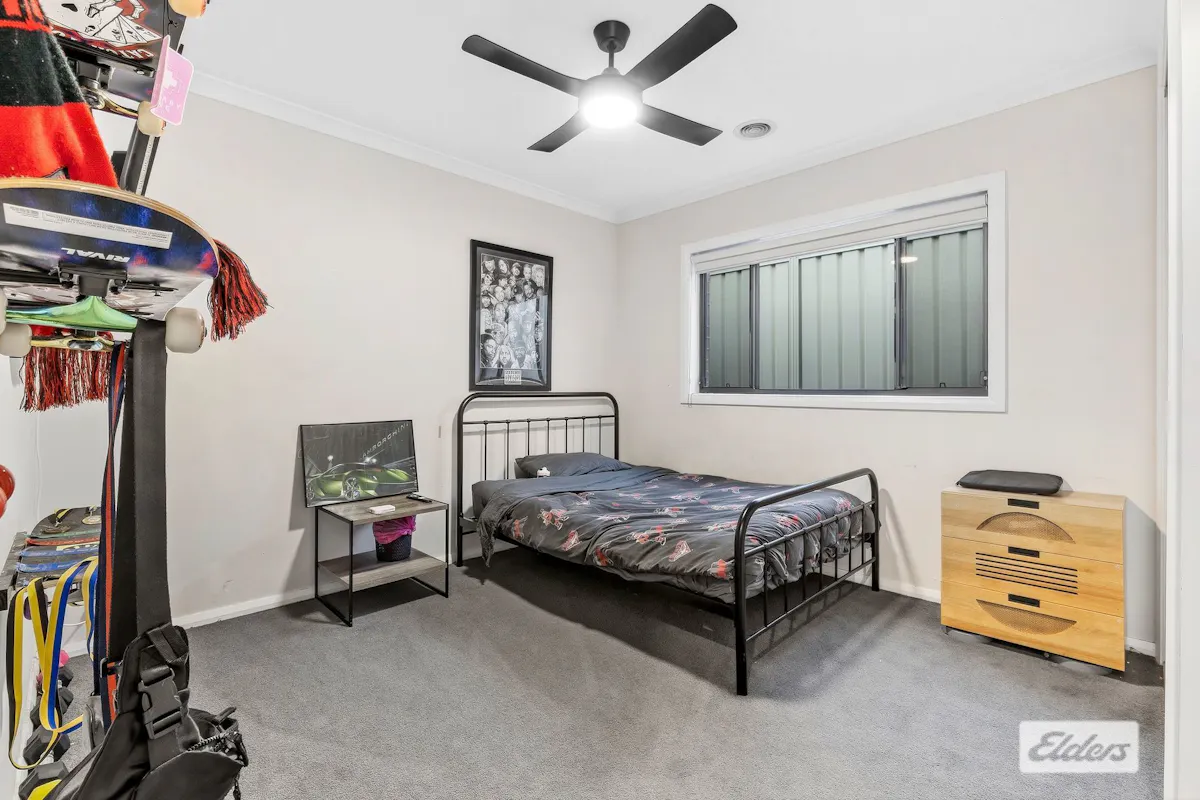 25 Ziebell Circuit — photo 7 of 14