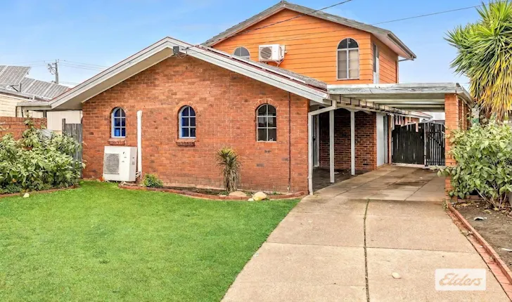 2 Maple Court, Wodonga, VIC, 3690 - Image 1