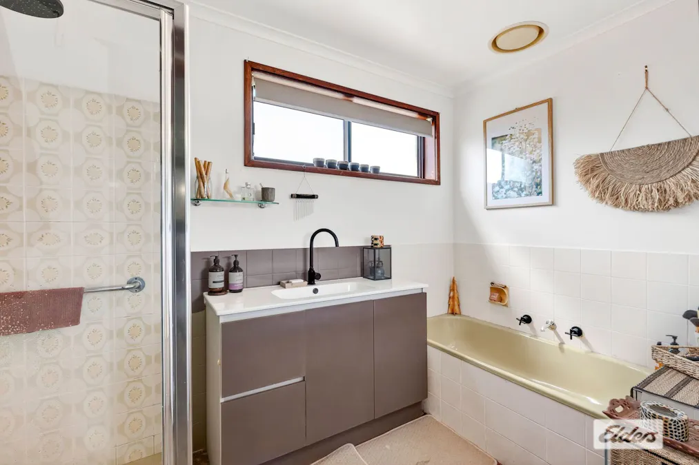 2/17 Angus Avenue, West Wodonga, VIC, 3690 - Image 9