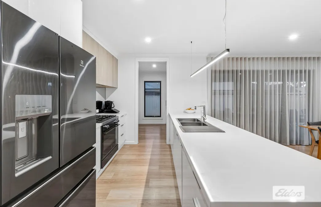 7 Crow Street, Baranduda, VIC, 3691 - Image 2