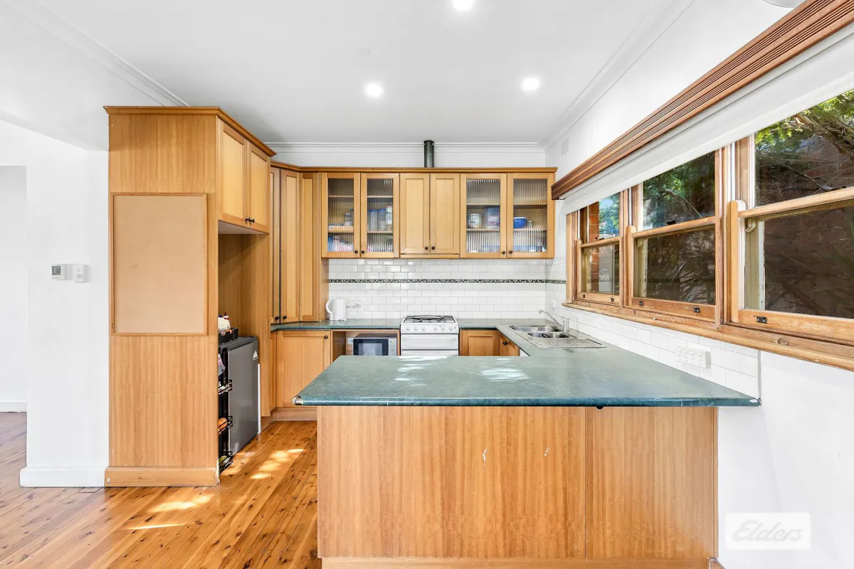 2/364 Kenilworth Street — photo 3 of 17