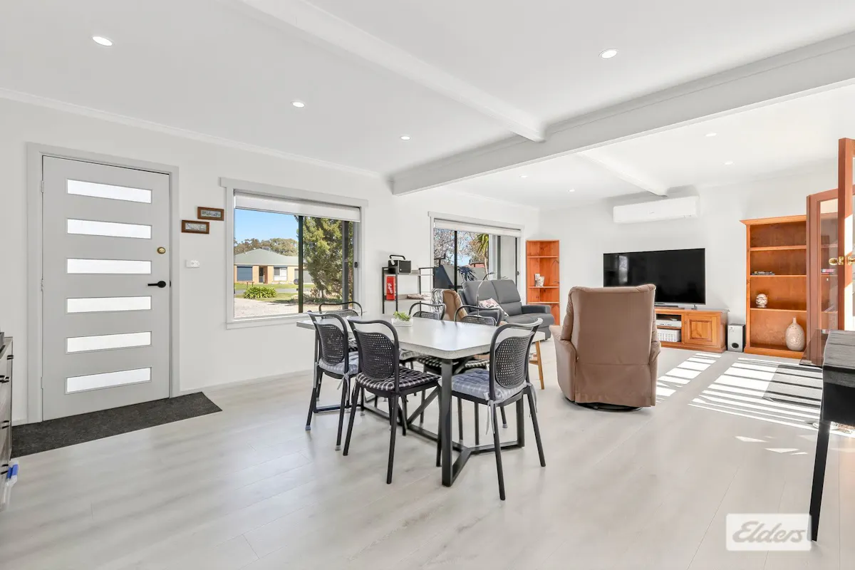 149 Kennedy Street — photo 4 of 14