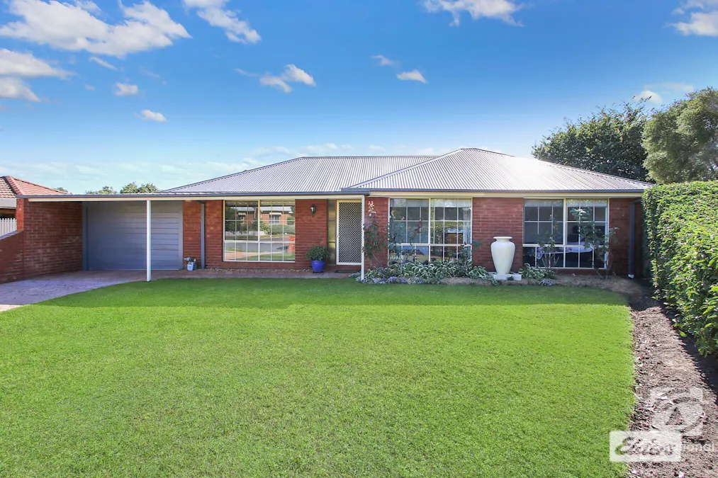 12 Sonia Court, West Wodonga, VIC, 3690 - Image 1