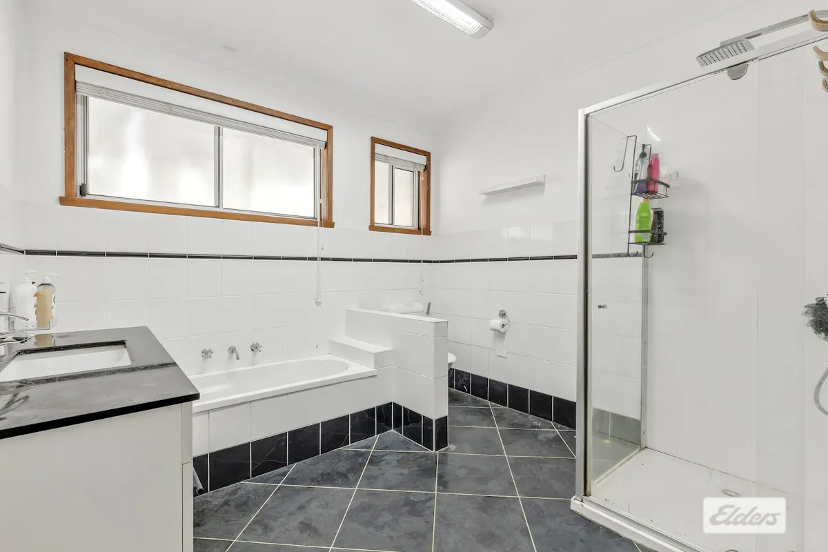 3 Merlinda Court — photo 8 of 15