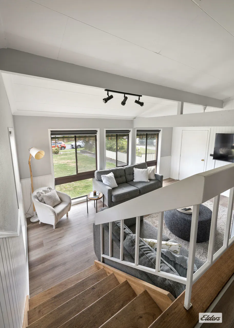 4 Elsa Court — photo 8 of 19