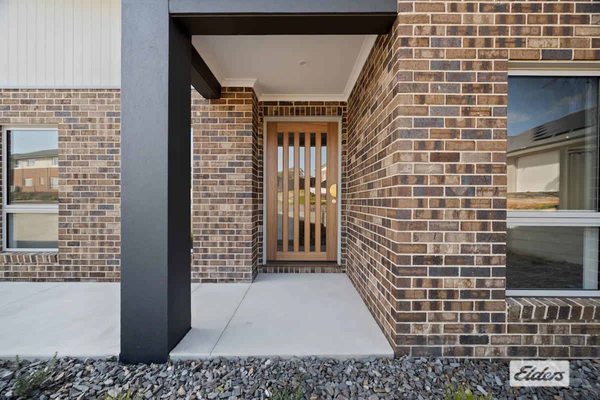 11 Picton Court — photo 2 of 28