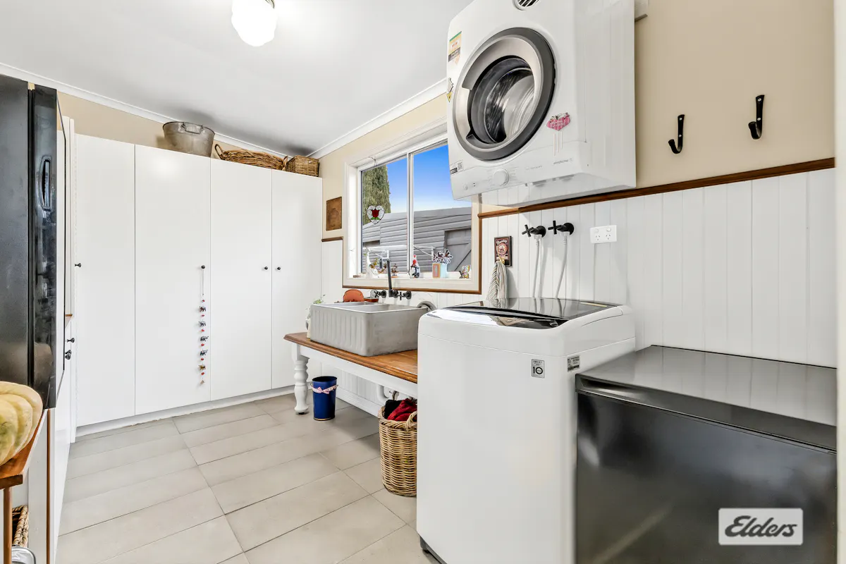 1 Parade Place — photo 11 of 17