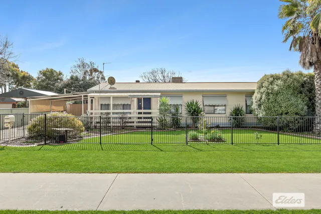 155 Victoria Street — photo from Elders Real Estate Albury/Wodonga
