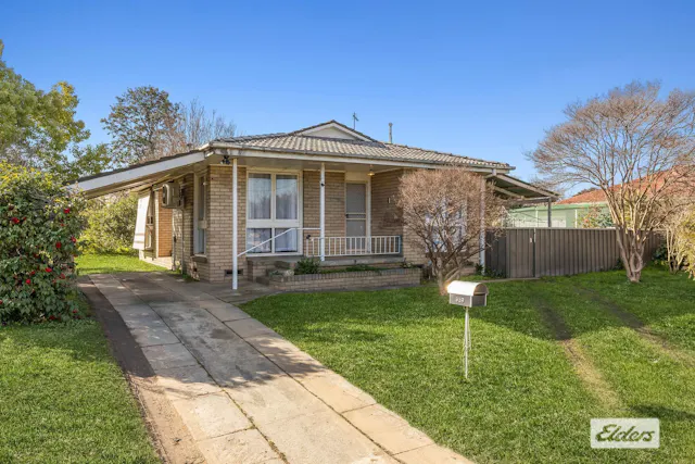 958 Captain Cook Drive — photo from Elders Real Estate Albury/Wodonga