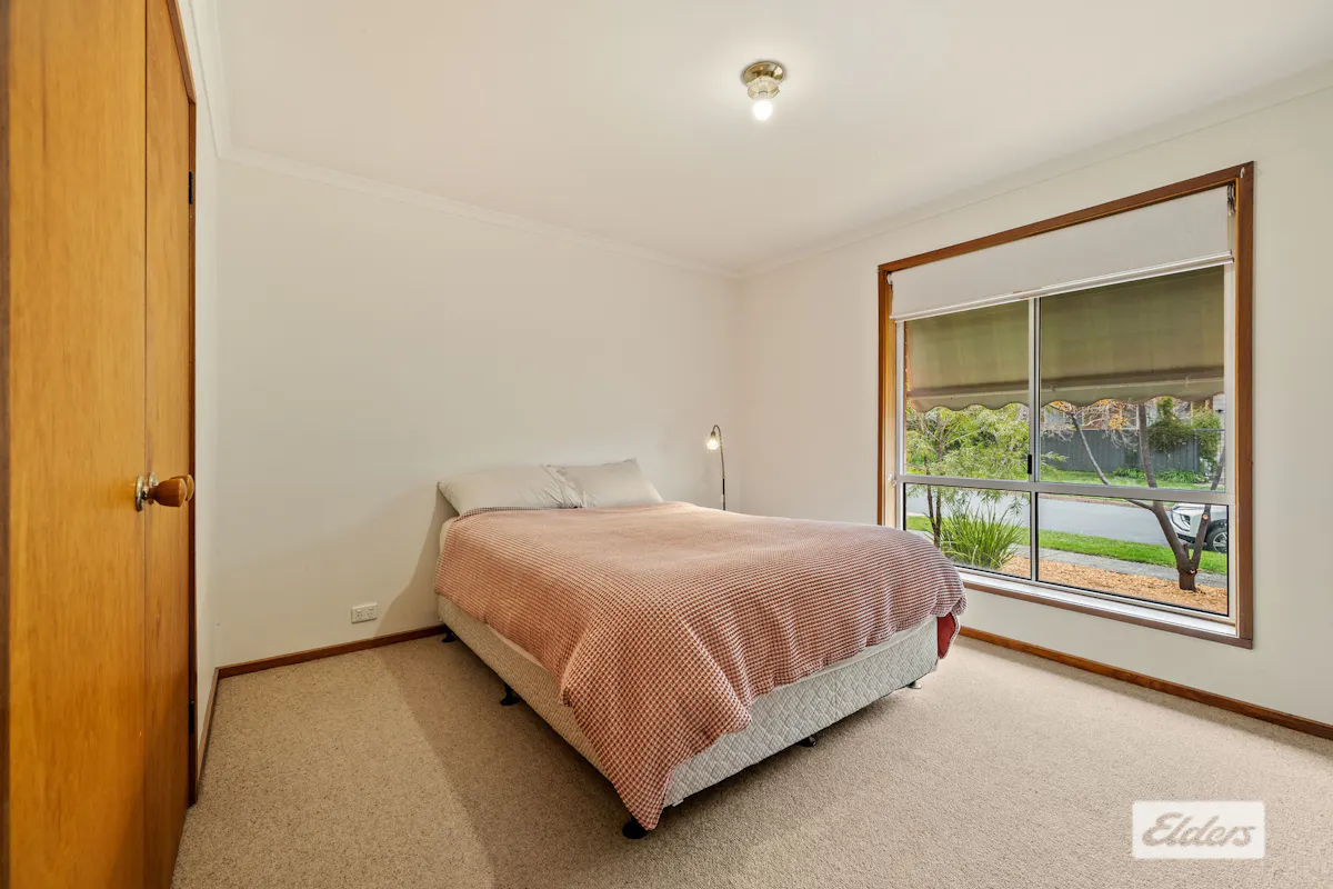 1 & 2/7 Eleanore Court — photo 6 of 20