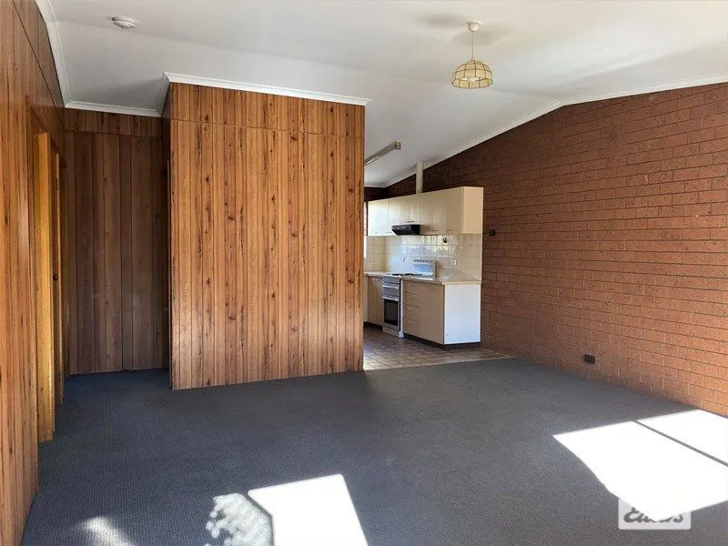49 Whitehead Street — photo 7 of 15