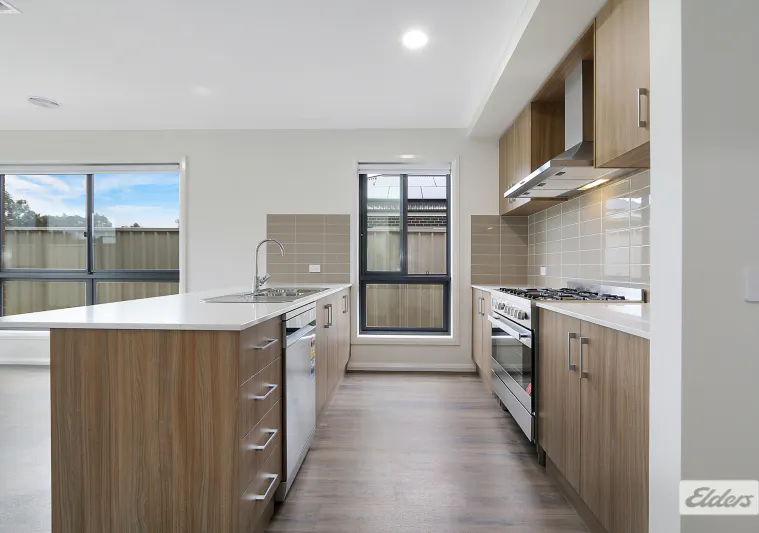 2/27 Chandler Street, West Wodonga, VIC, 3690 - Image 5