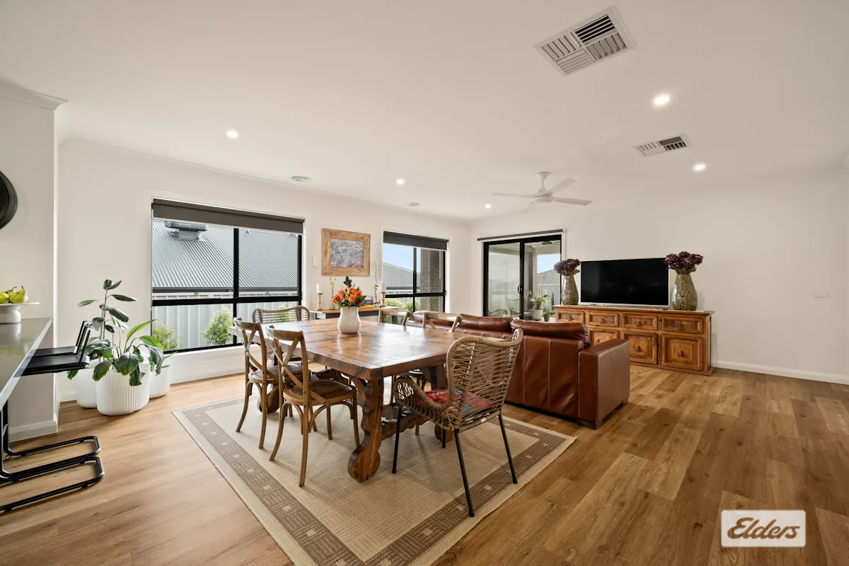 11 Doohan Street — photo 6 of 25