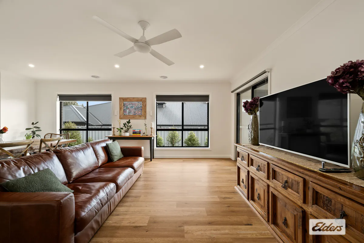 11 Doohan Street — photo 8 of 25