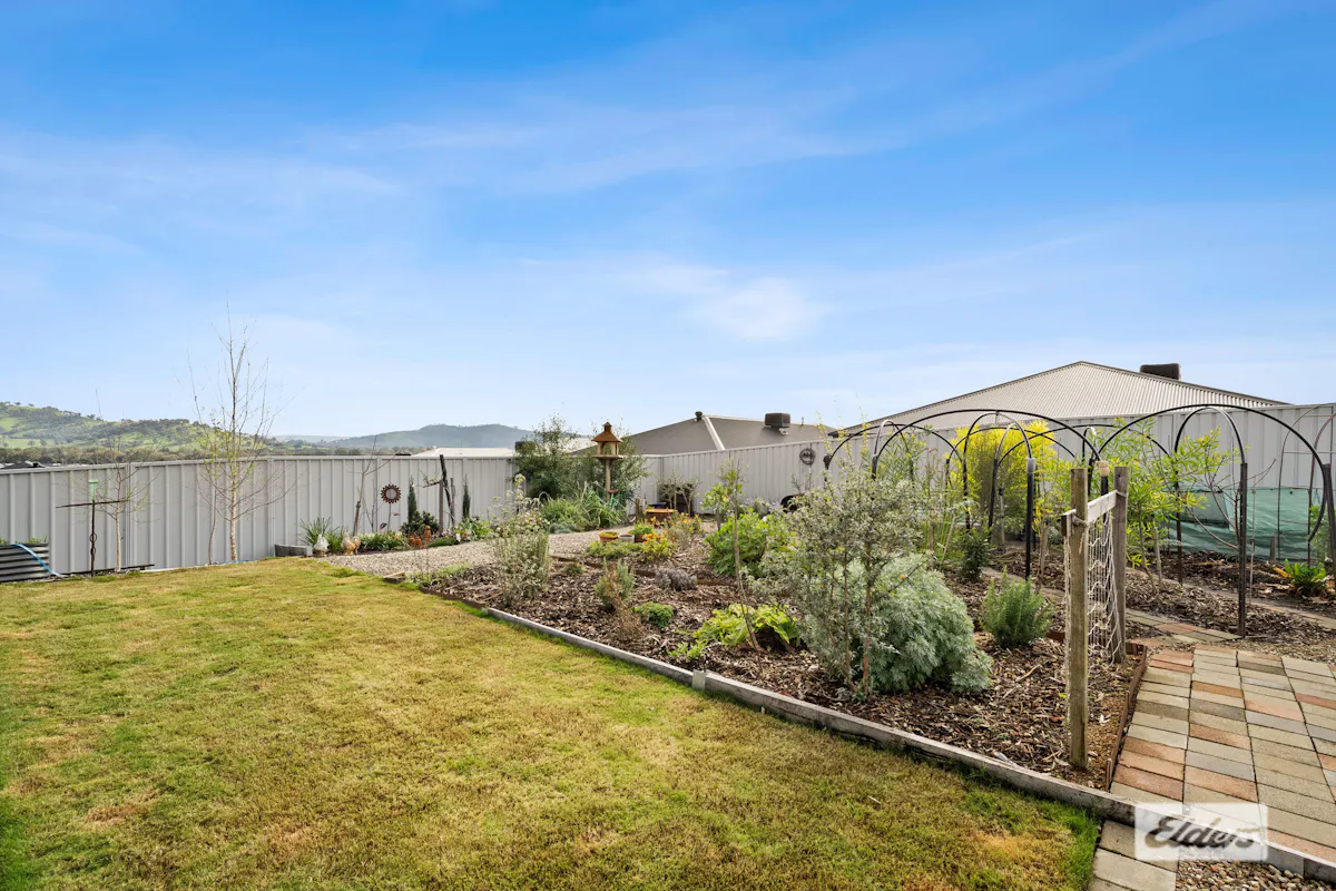 11 Doohan Street — photo 18 of 25