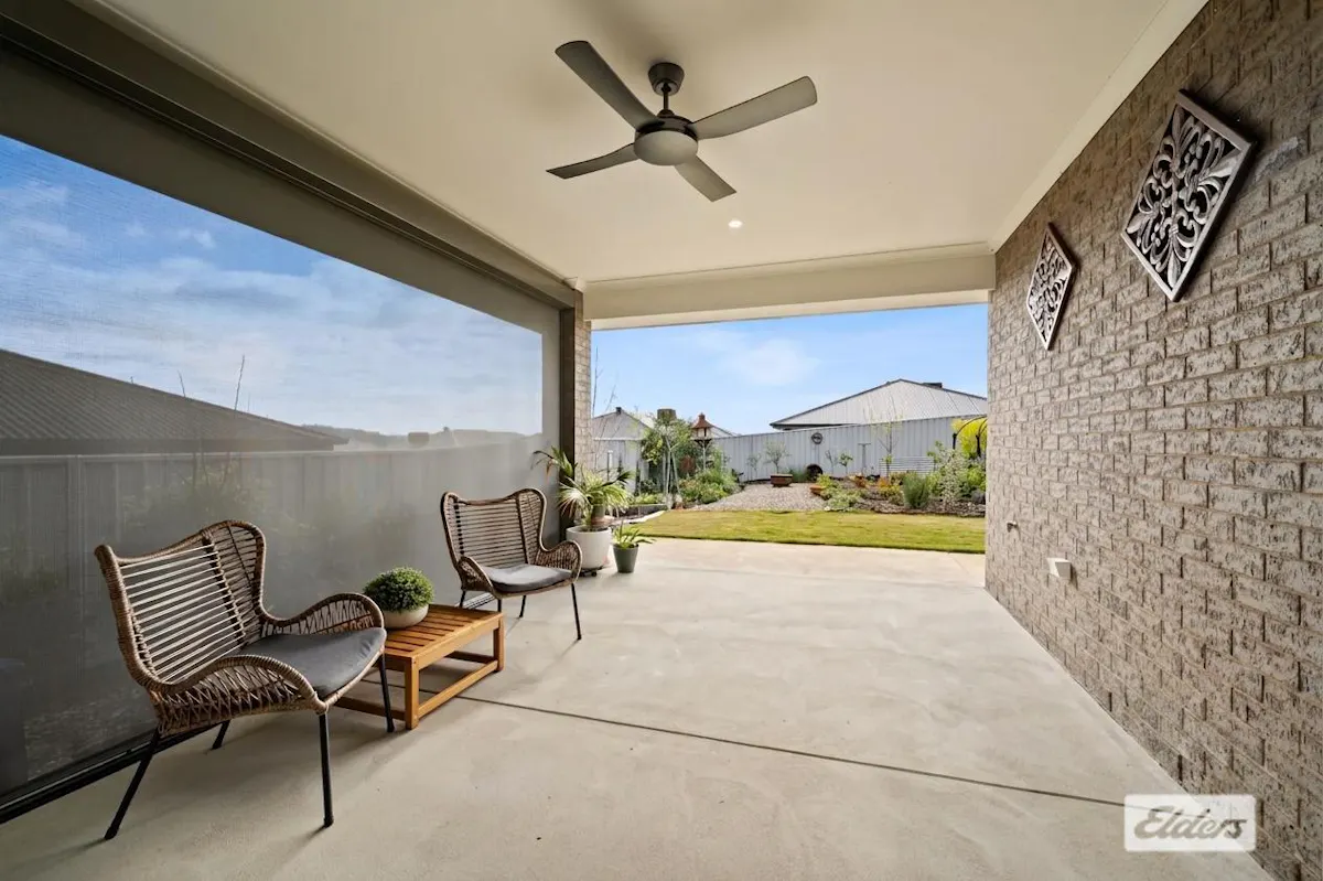 11 Doohan Street — photo 17 of 25