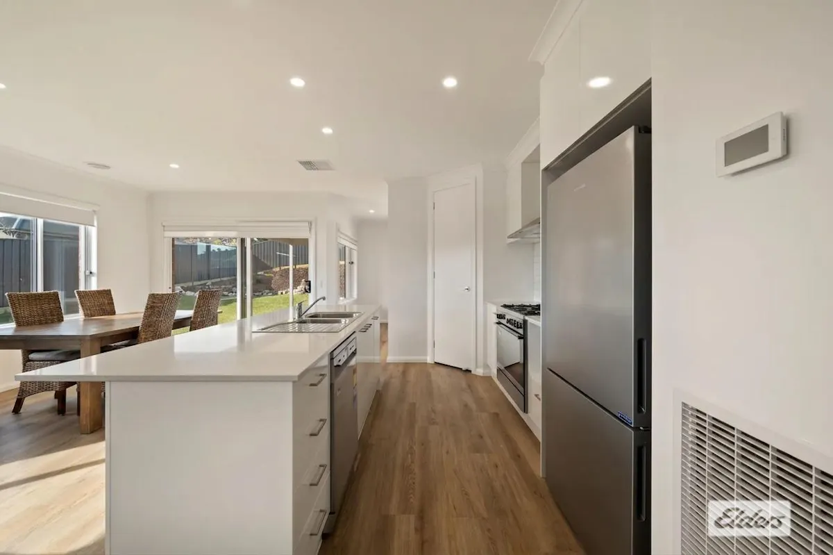 18 Pierson Avenue — photo 3 of 22