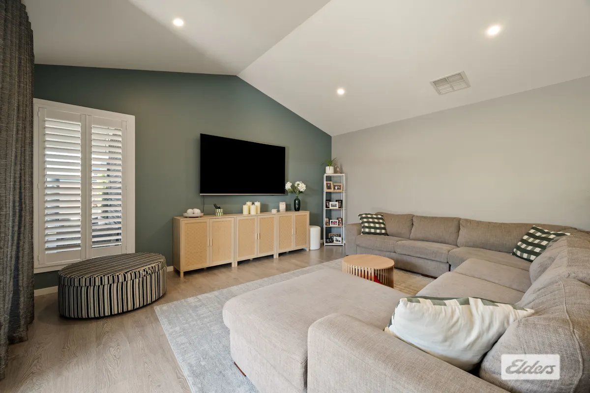 25 Devitt Way — photo 10 of 30