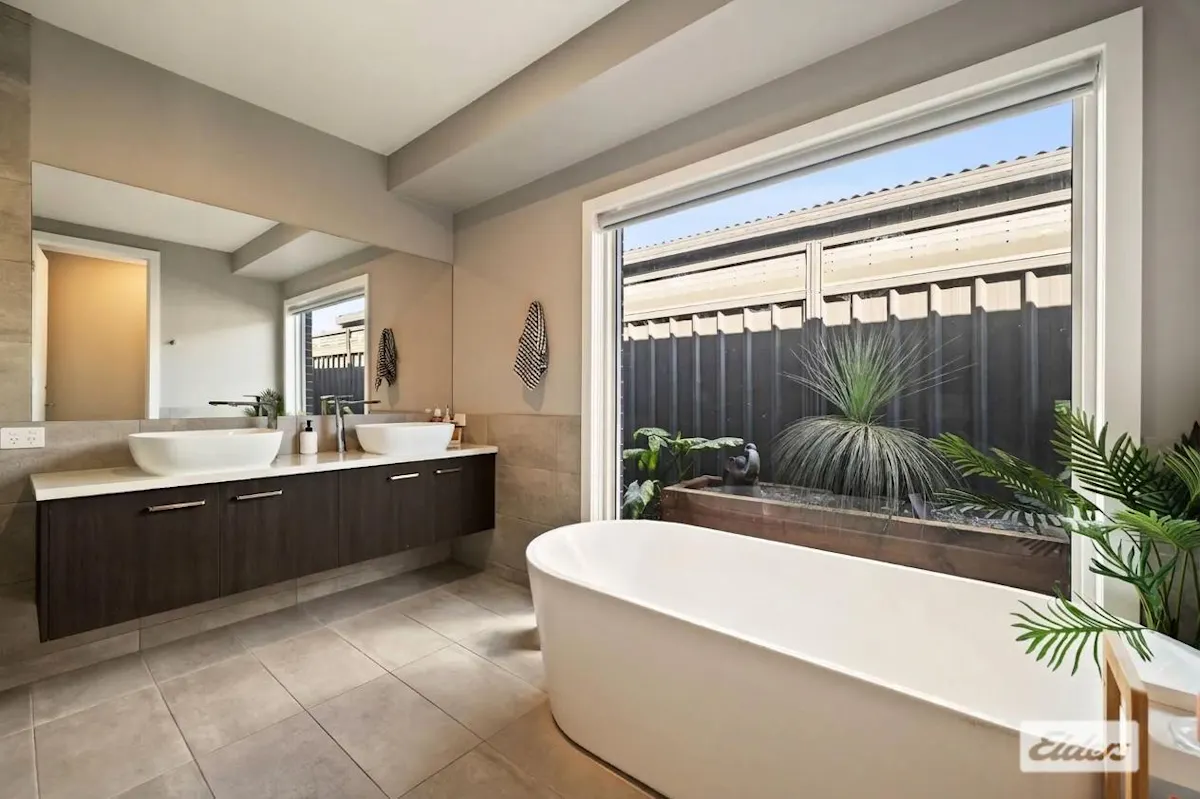 25 Devitt Way — photo 13 of 30