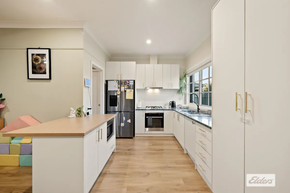 534 Douglas Road — photo 4 of 30