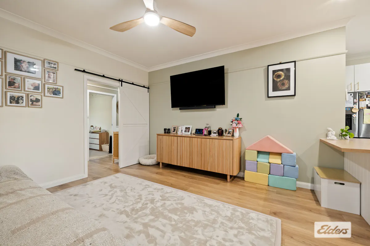 534 Douglas Road — photo 8 of 30