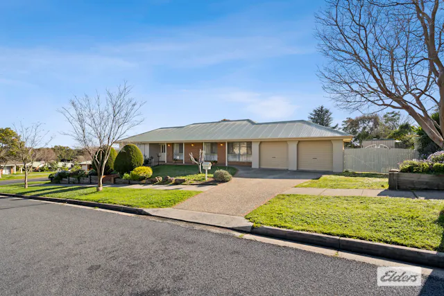 24 Peacock Avenue — photo from Elders Real Estate Albury/Wodonga