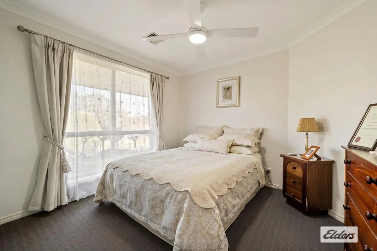 24 Peacock Avenue — photo 15 of 28