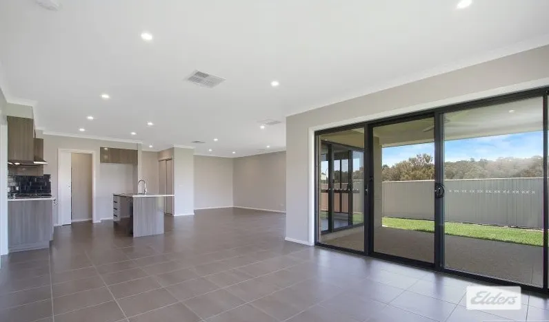 15 Stockman Circuit, Thurgoona, NSW, 2640 - Image 3