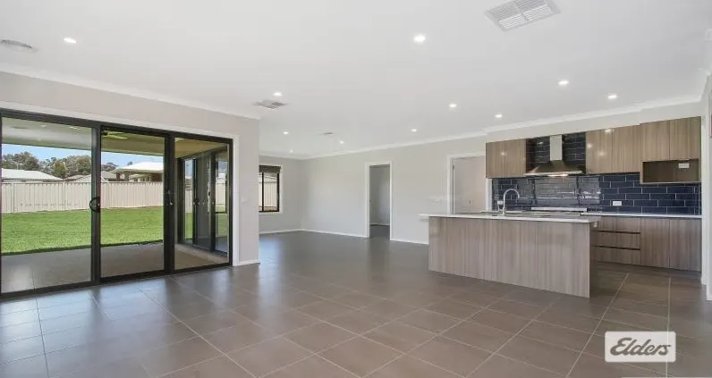 15 Stockman Circuit, Thurgoona, NSW, 2640 - Image 2