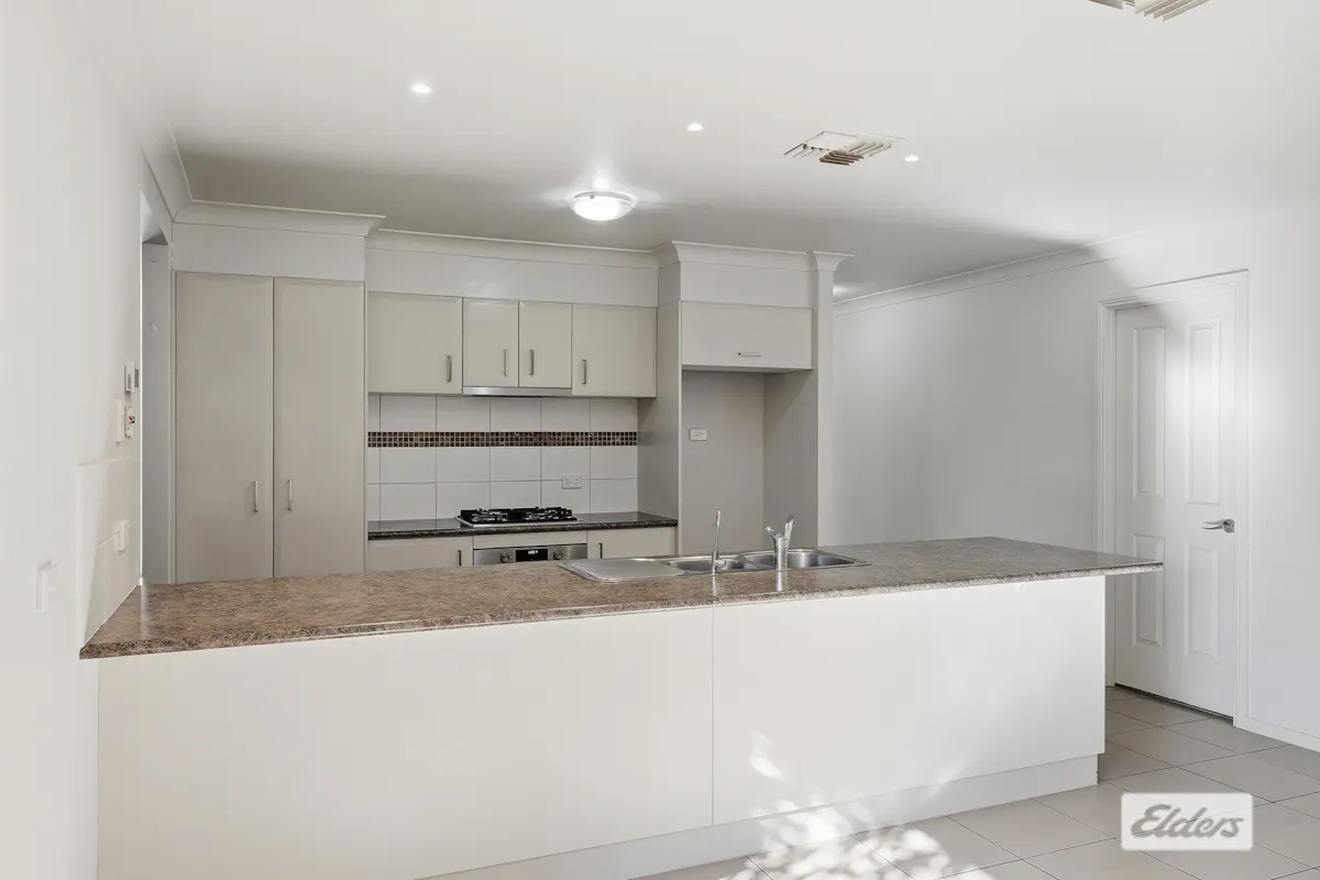 1/125 Hawdon Court — photo 3 of 14
