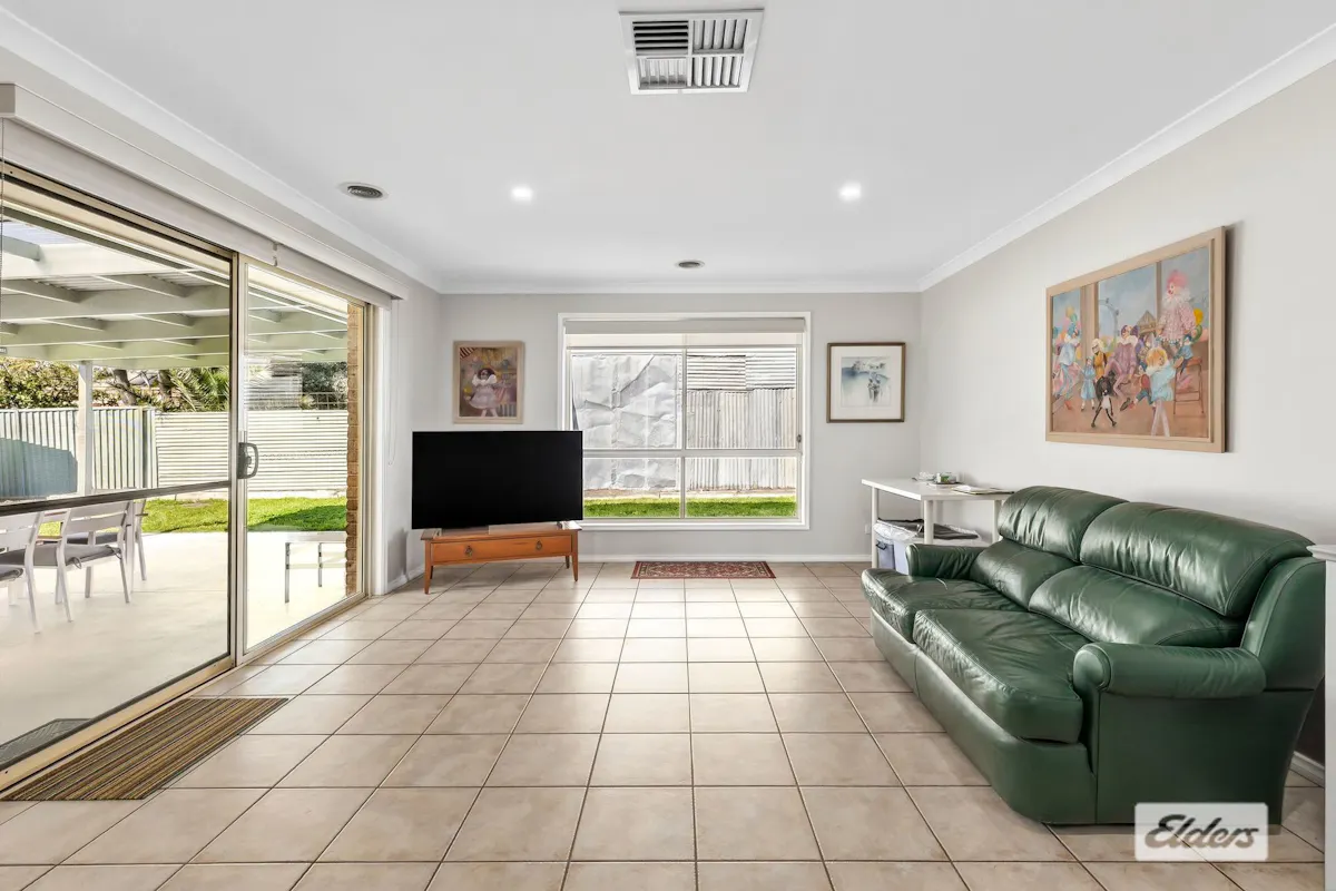3 Hall Court — photo 4 of 13