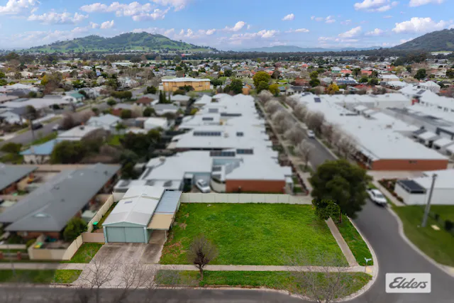18 Rundle Street — photo from Elders Real Estate Albury/Wodonga
