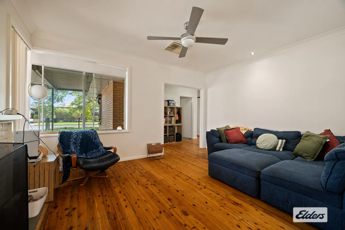 22 Croyland Street — photo 3 of 15