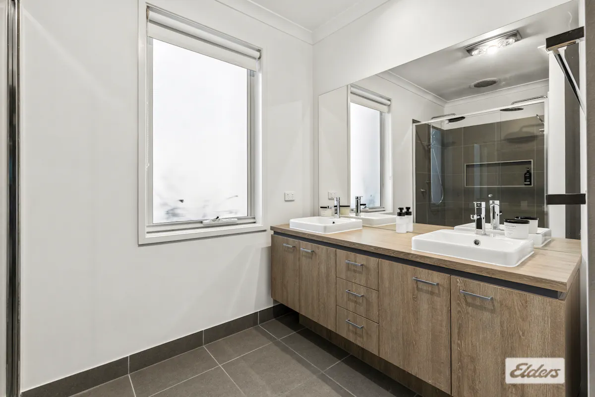 19 Strickland Street — photo 8 of 19