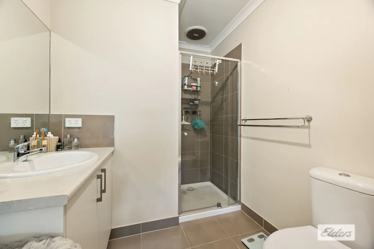 13 Inwood Crescent — photo 7 of 14