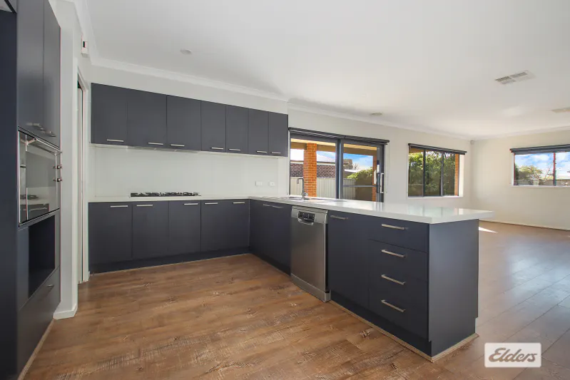 26 Ashburton Circuit — photo 3 of 9
