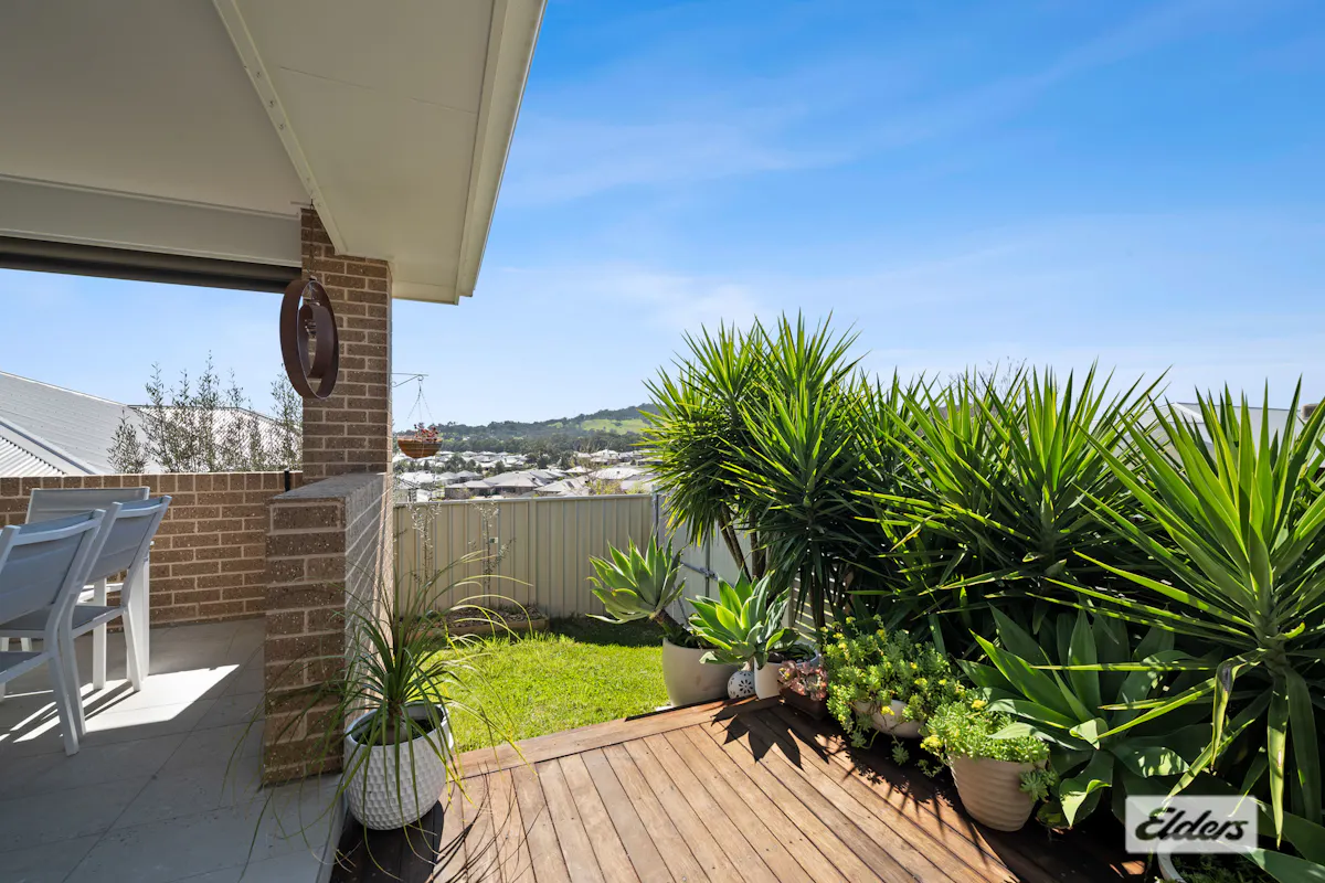 19 Loames Street — photo 26 of 30