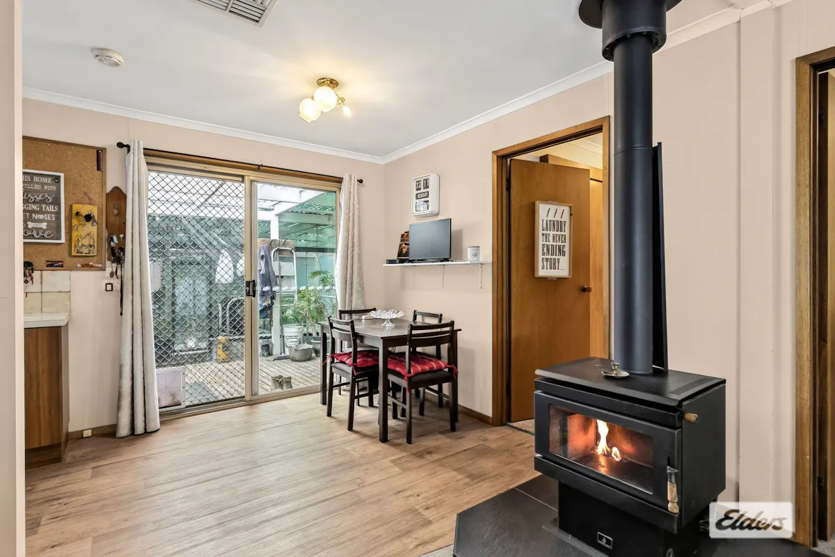 130 Hammer Street — photo 4 of 15