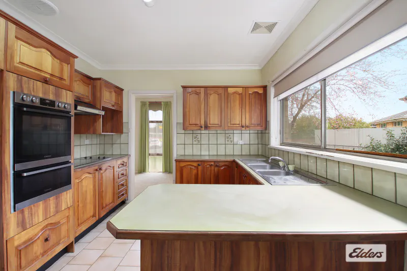430 Strang Place — photo 5 of 9