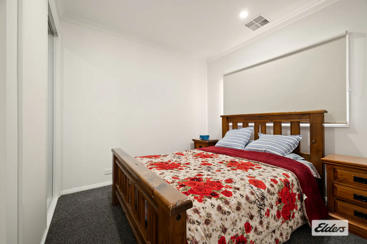15 Birchall Crescent — photo 12 of 29