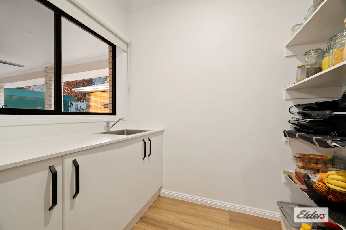 15 Birchall Crescent — photo 15 of 29