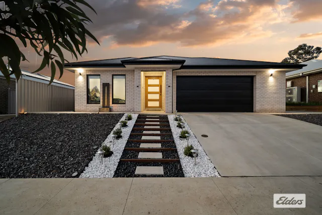 15 Birchall Crescent — photo from Elders Real Estate Albury/Wodonga