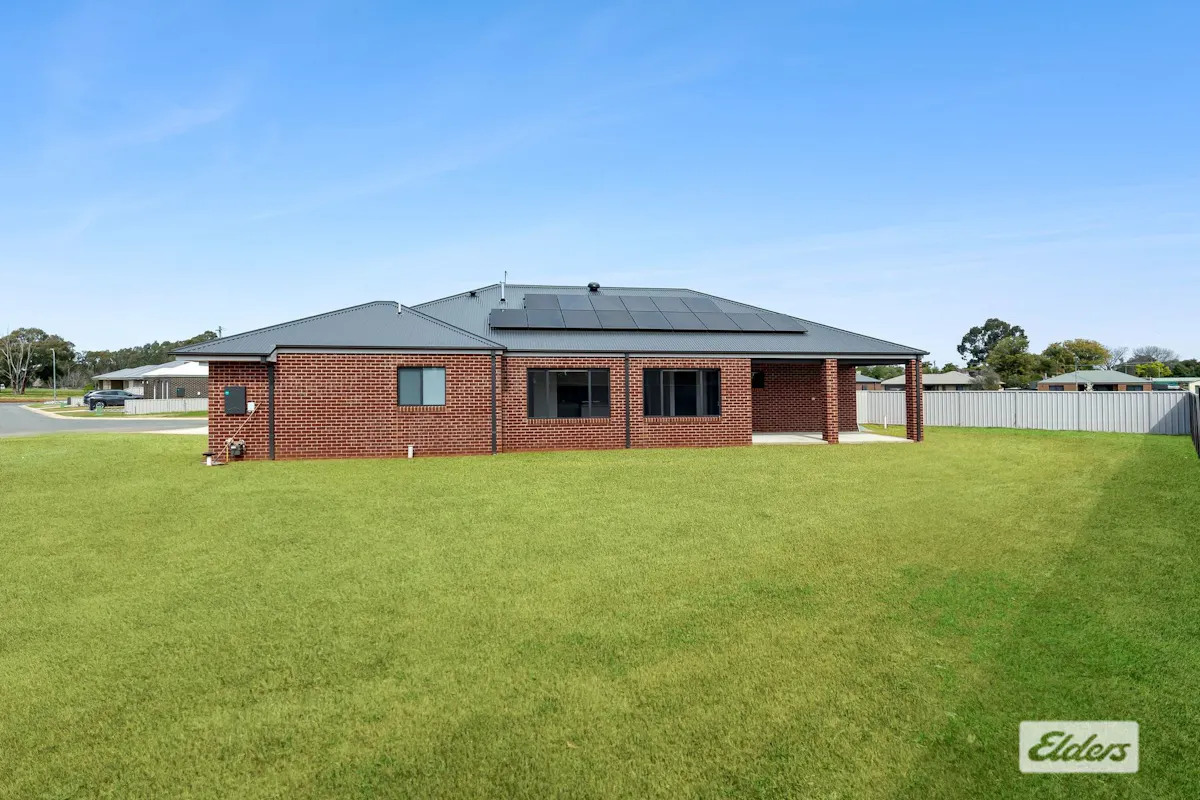 4 Melba Court — photo 10 of 15