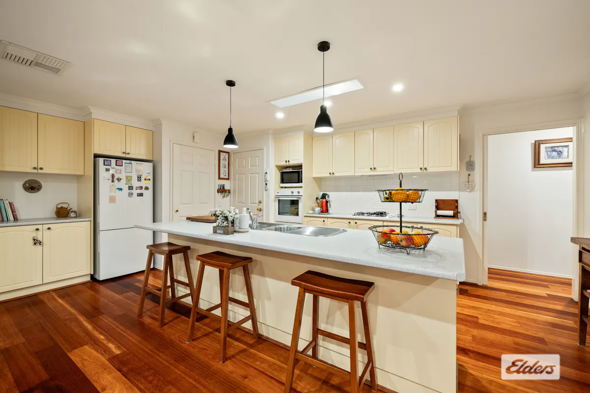 126 Dryandra Way — photo 8 of 30
