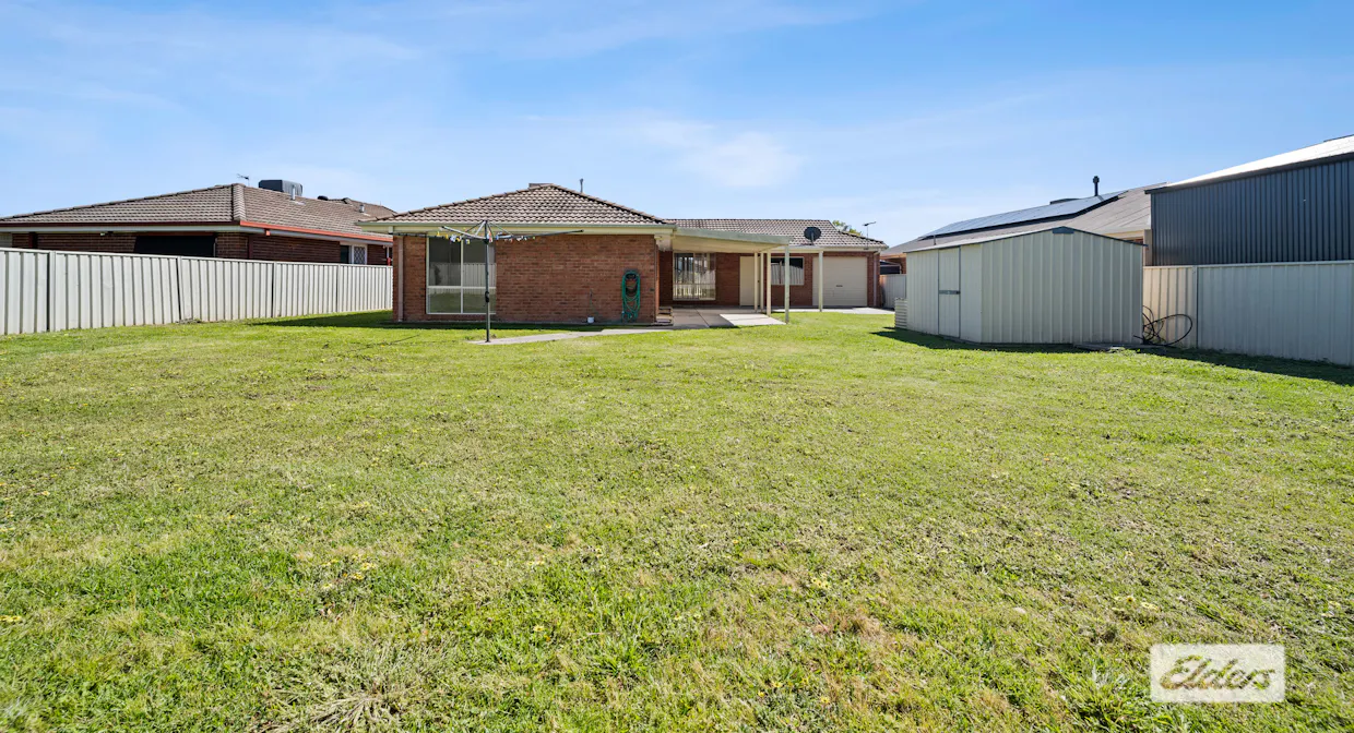 34 Koetong Crescent, West Wodonga, VIC, 3690 - Image 14