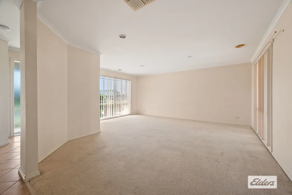 34 Koetong Crescent, West Wodonga, VIC, 3690 - Image 2