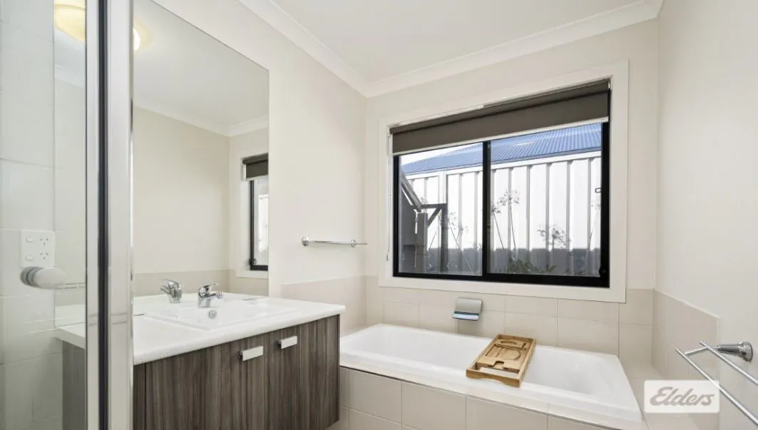 7 Gurney Crescent, Wodonga, VIC, 3690 - Image 8