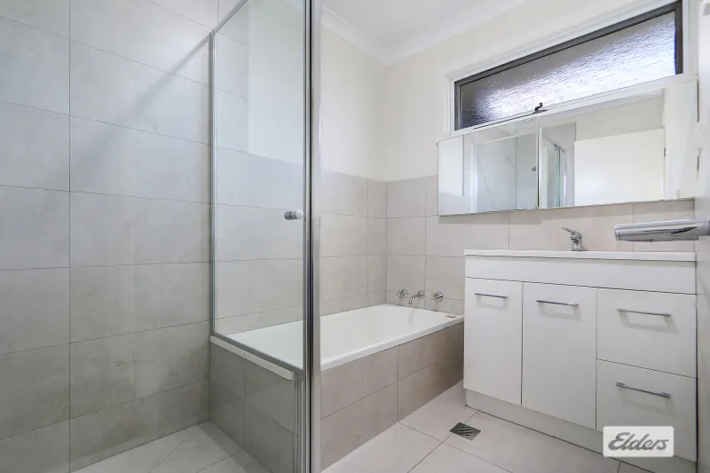 384 Dale Crescent — photo 6 of 8
